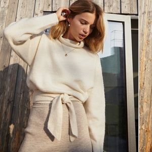 Wilfred Lorin Sweater in oak size small